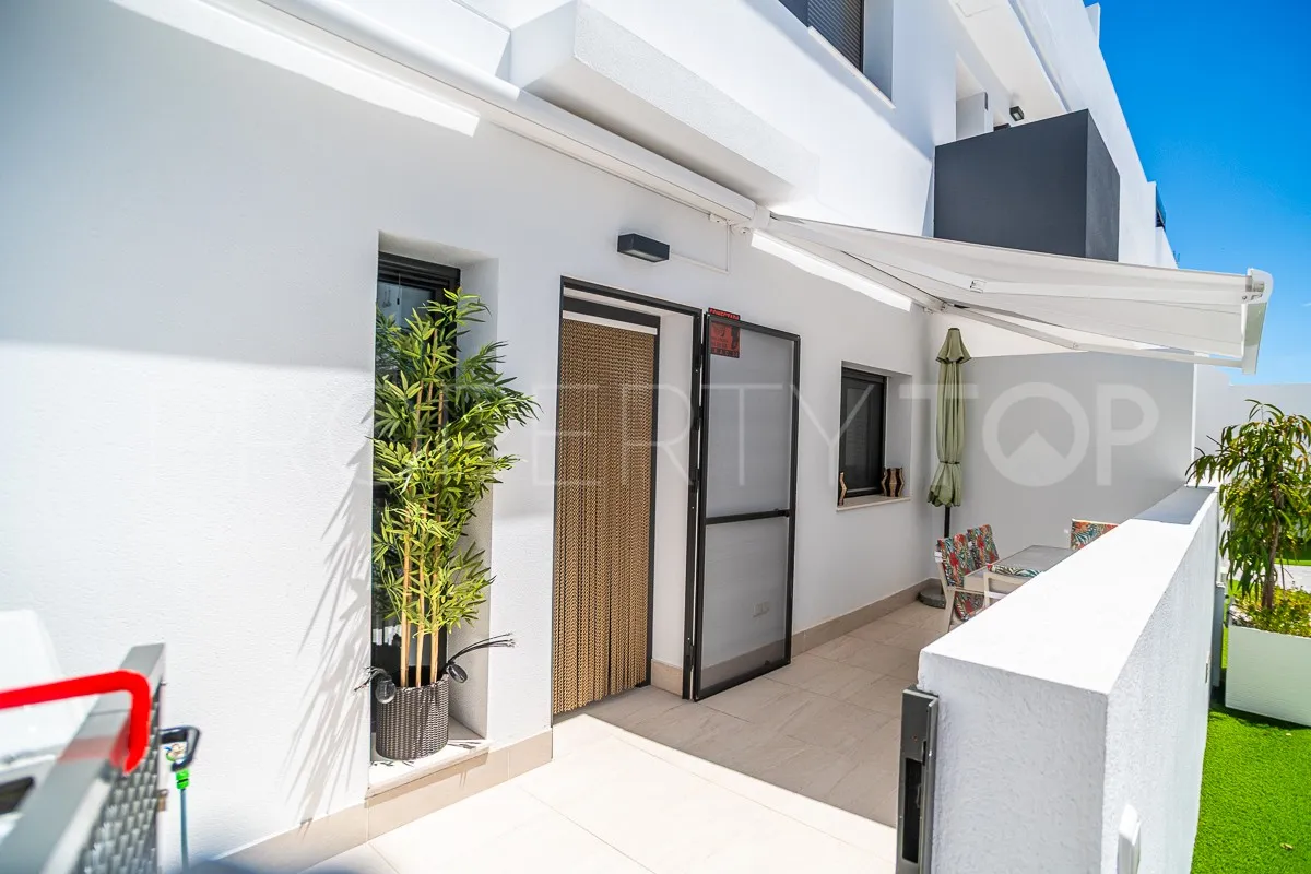 Se vende apartamento en Los Altos de Marbella de 3 dormitorios
