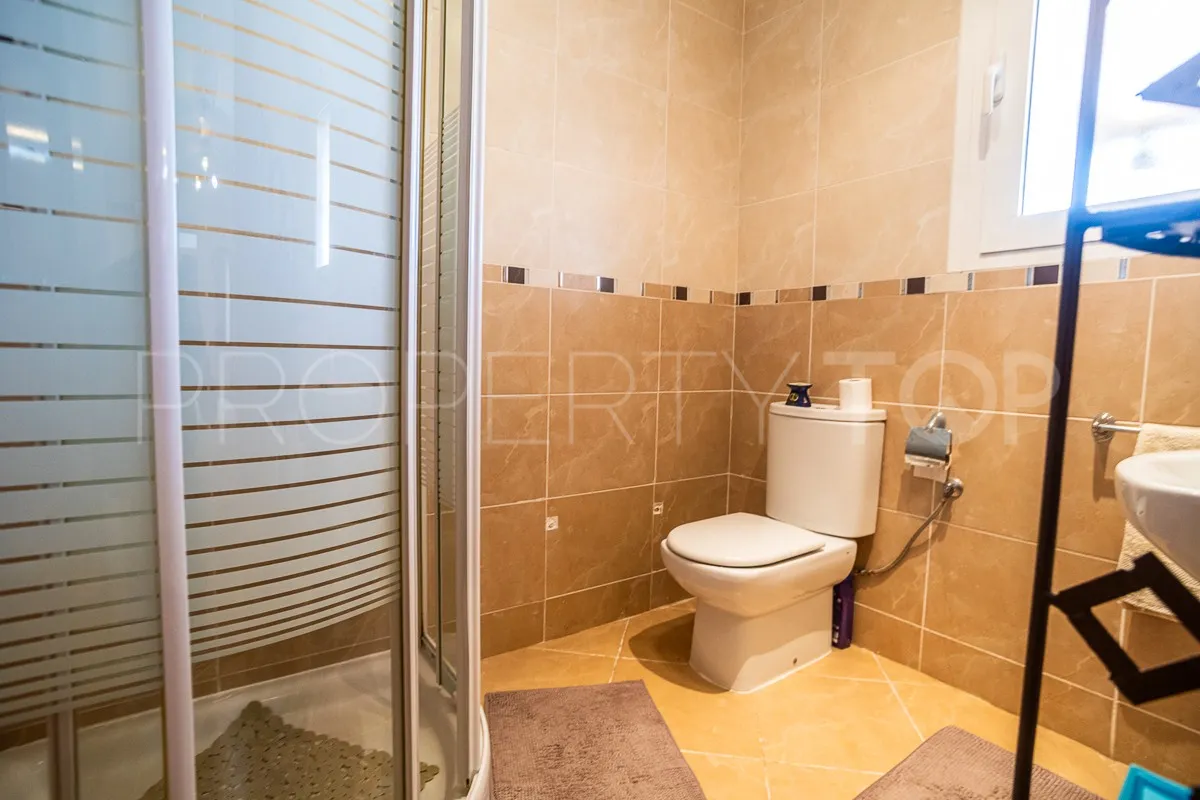 Villa en venta en Los Balcones con 6 dormitorios