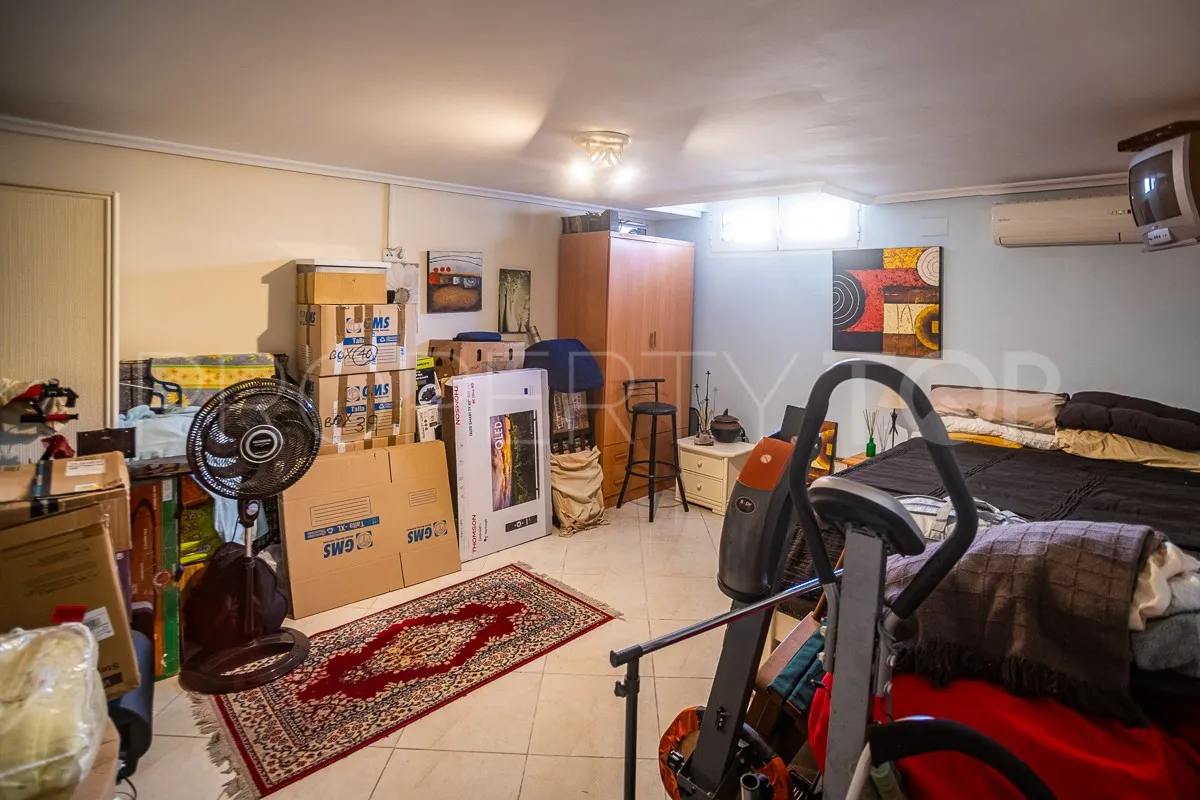 Villa en venta en Los Balcones con 6 dormitorios