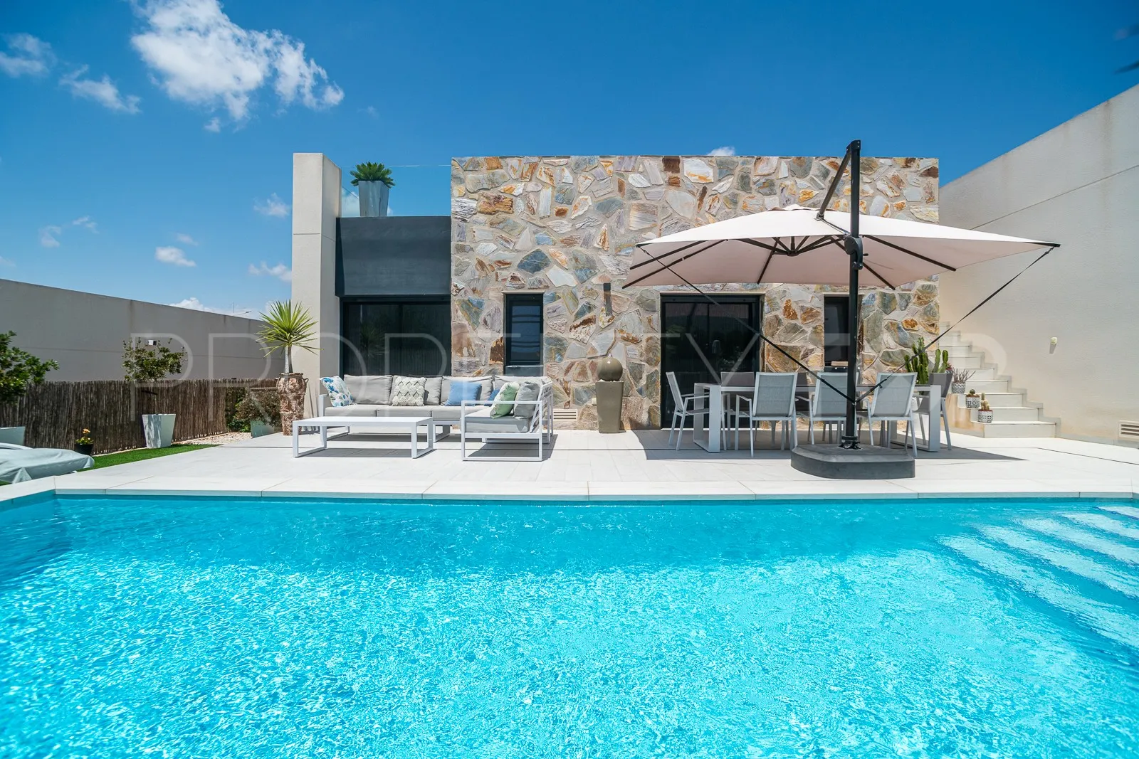 Villa en venta en La Finca Golf