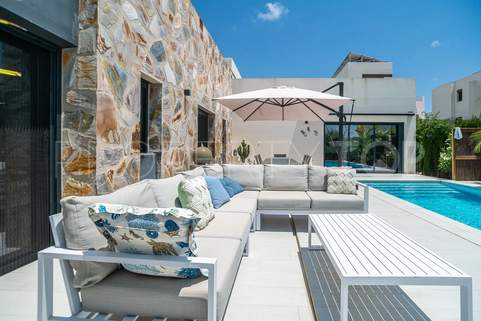 Villa en venta en La Finca Golf