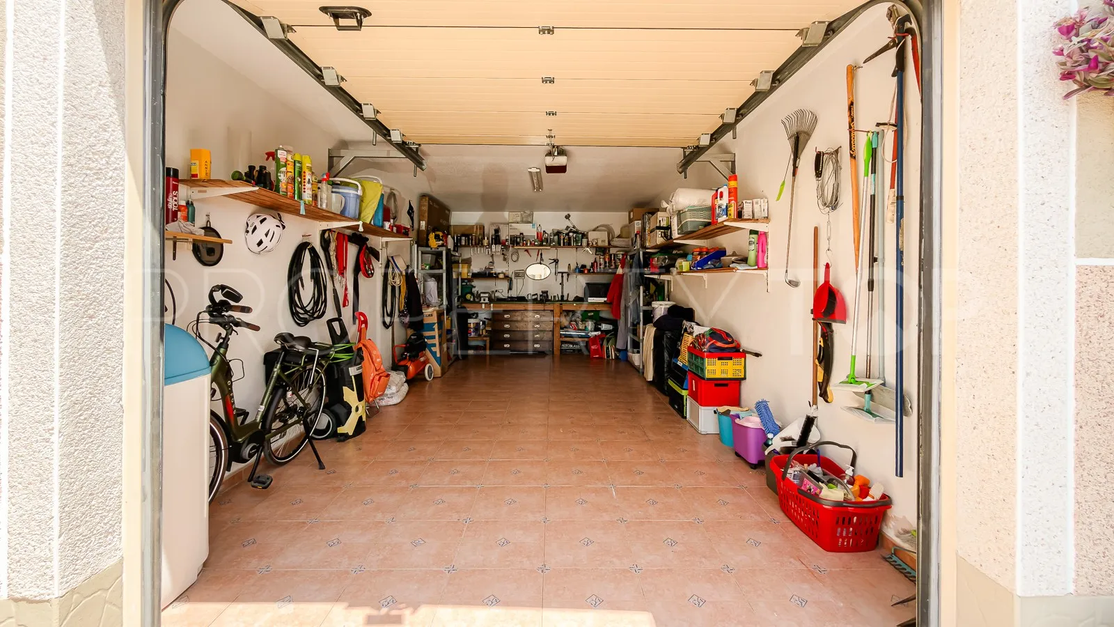 Se vende villa en Catral