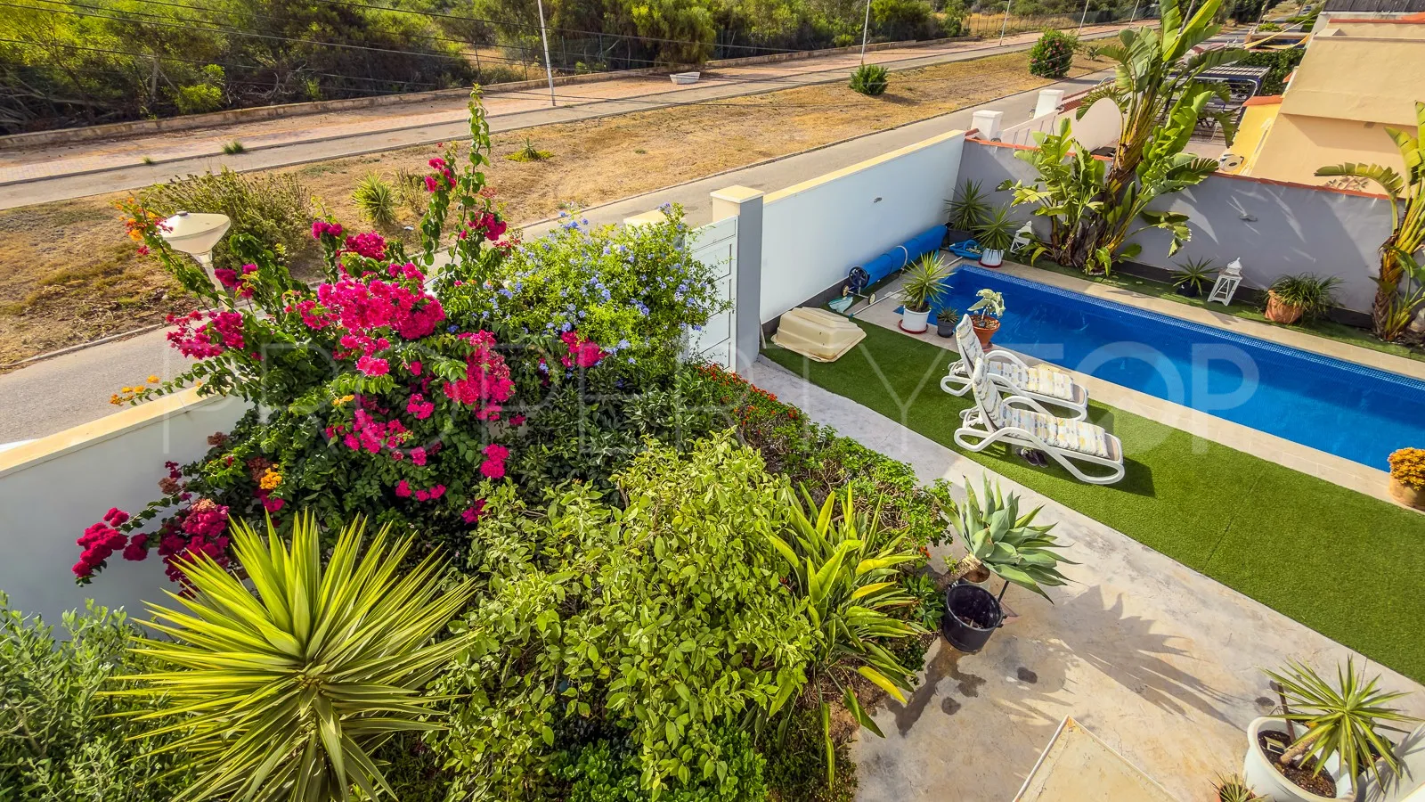 Villa en venta en Torrevieja con 2 dormitorios