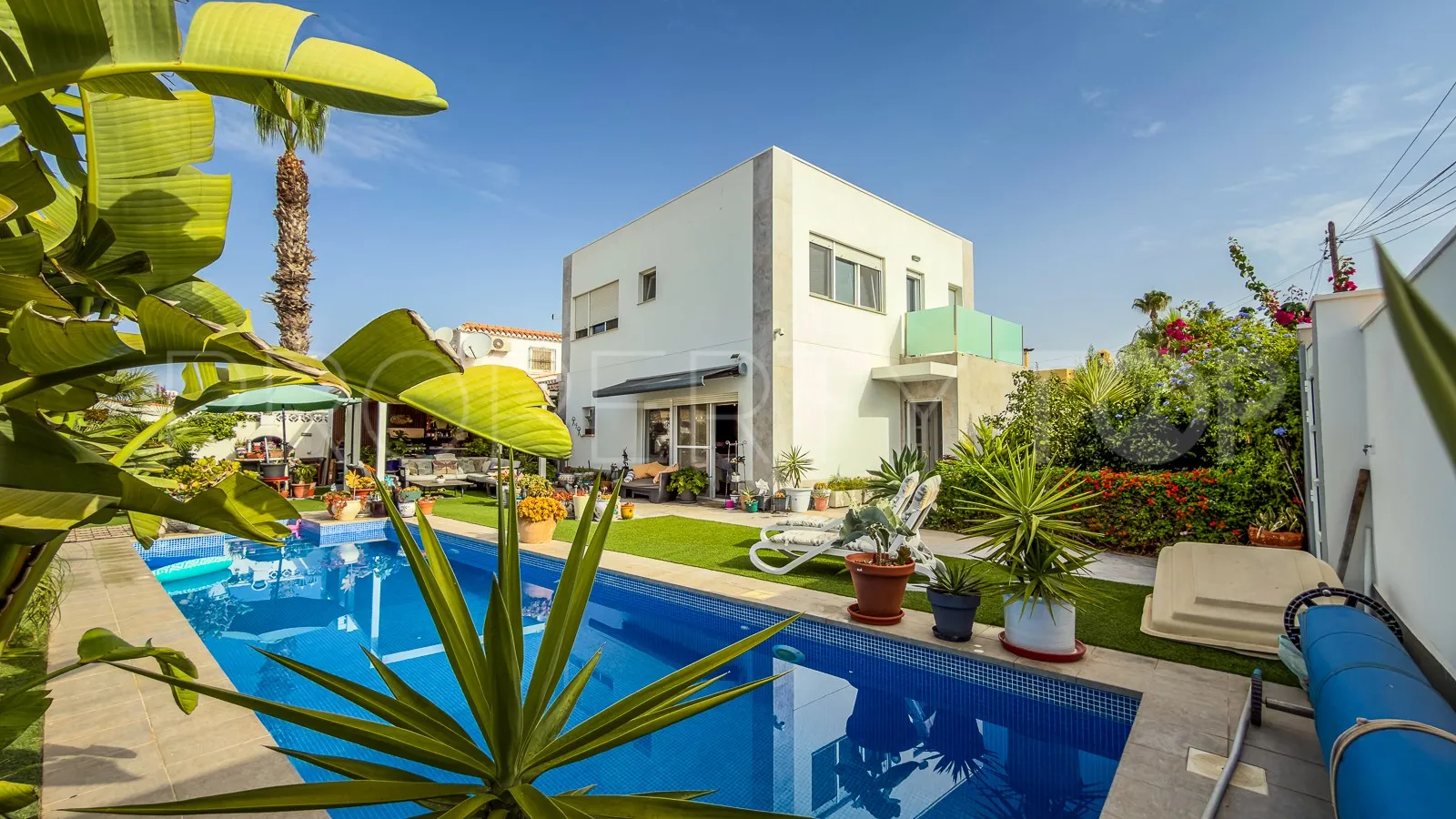 Villa en venta en Torrevieja con 2 dormitorios