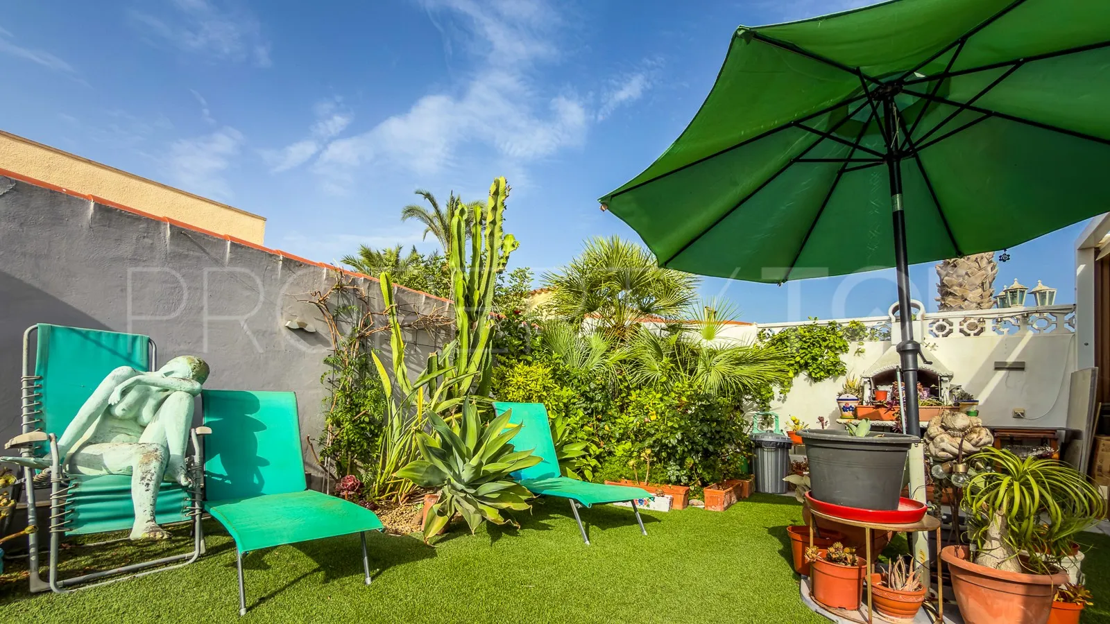 Villa en venta en Torrevieja con 2 dormitorios