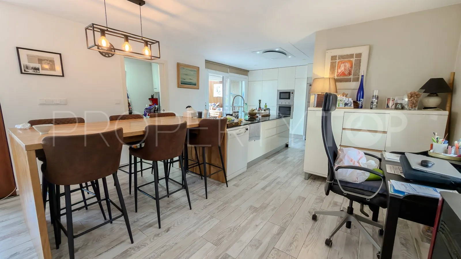 Villa en venta en Torrevieja con 2 dormitorios