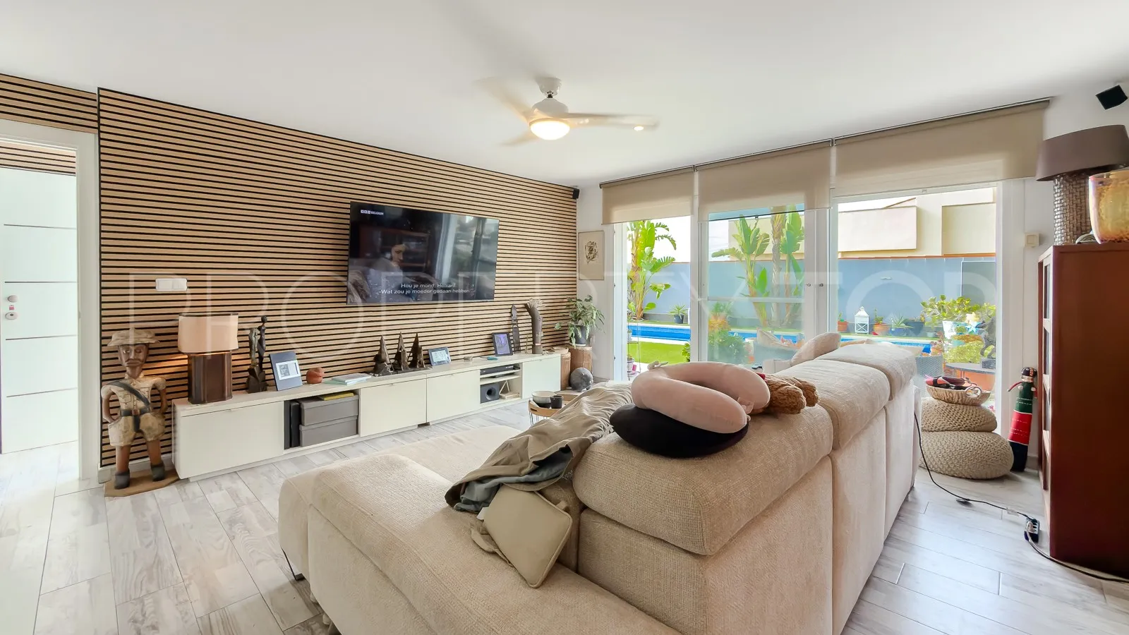 Villa en venta en Torrevieja con 2 dormitorios