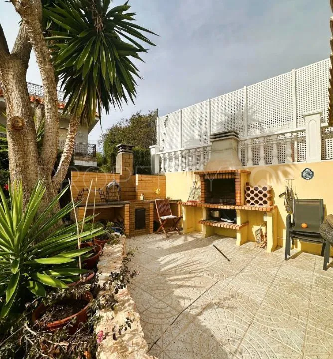Villamartin, villa con 5 dormitorios a la venta