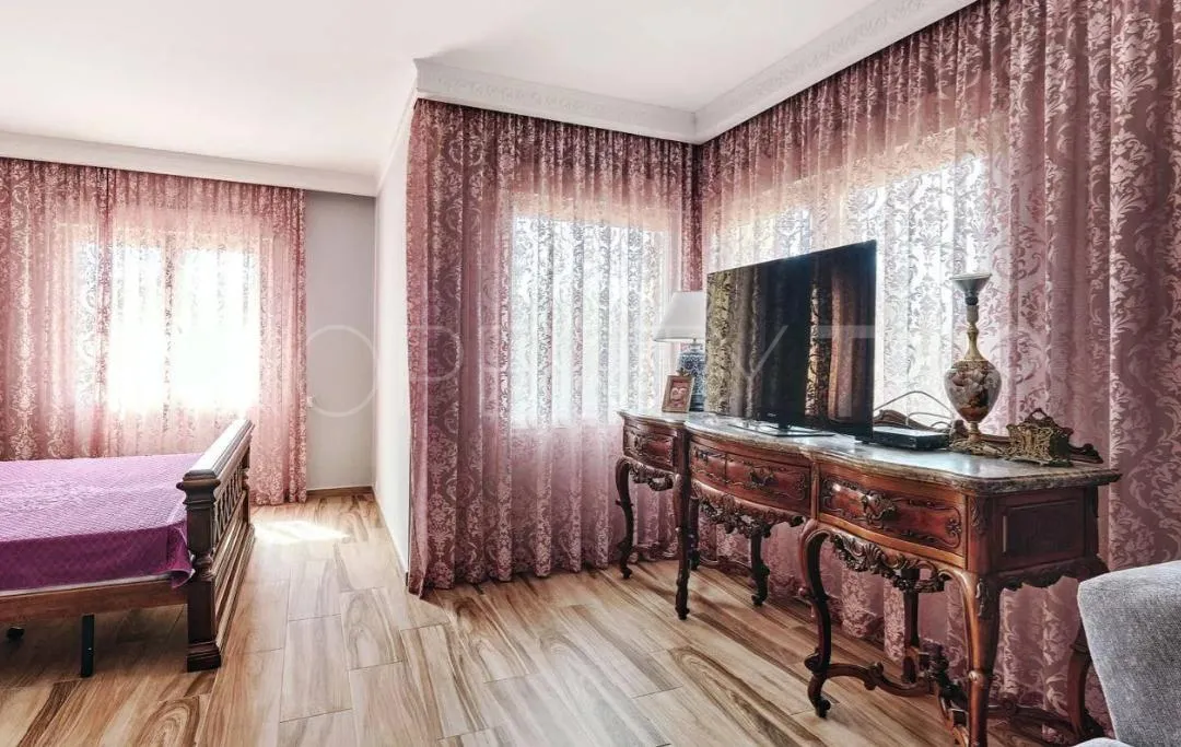 Villamartin, villa con 5 dormitorios a la venta