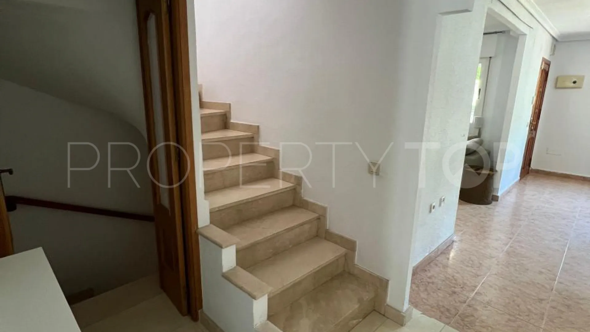 Se vende adosado en Torre de la Horadada