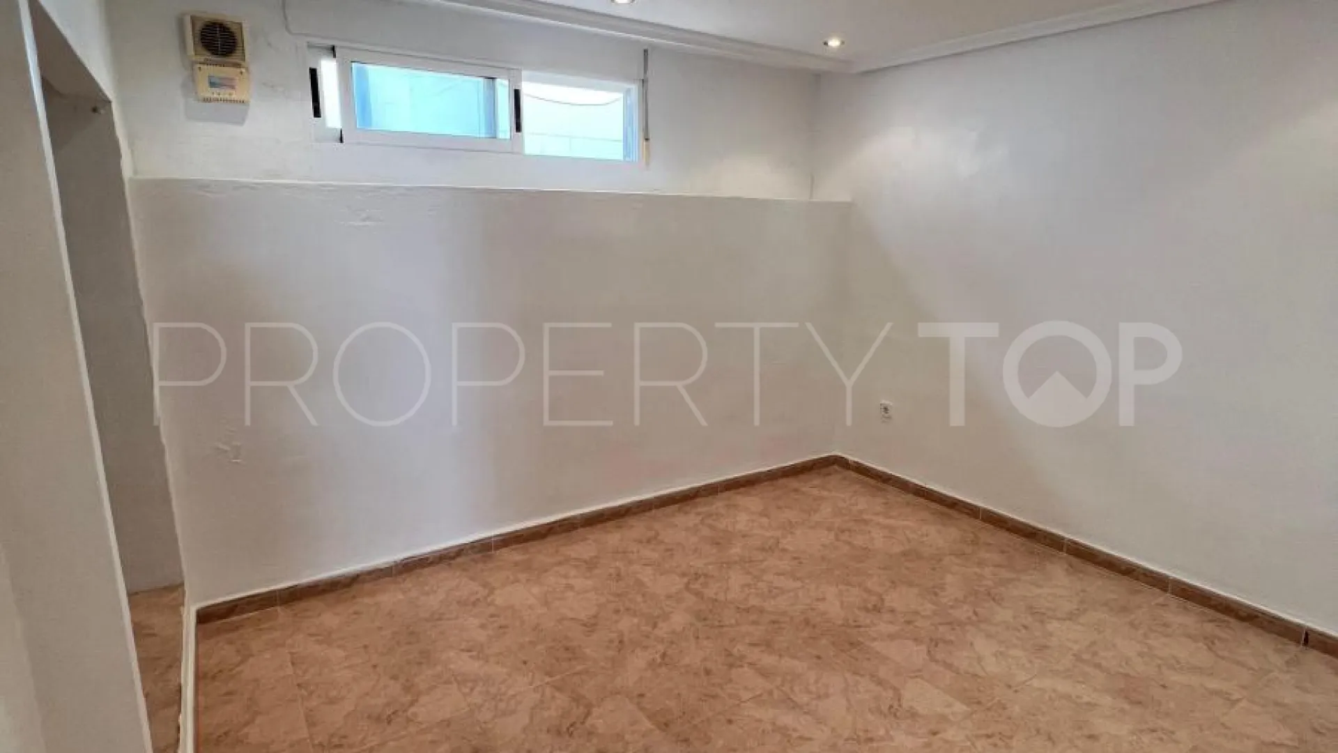 Se vende adosado en Torre de la Horadada