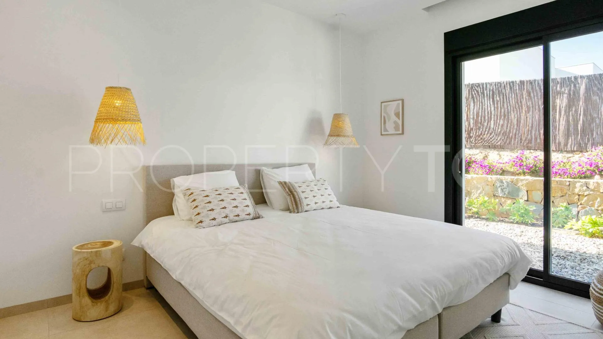 Villa en venta en Las Colinas Golf