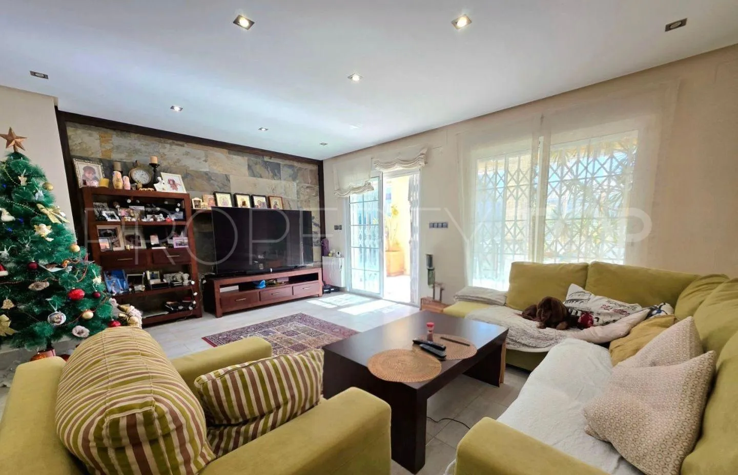 Villamartin, villa con 5 dormitorios a la venta