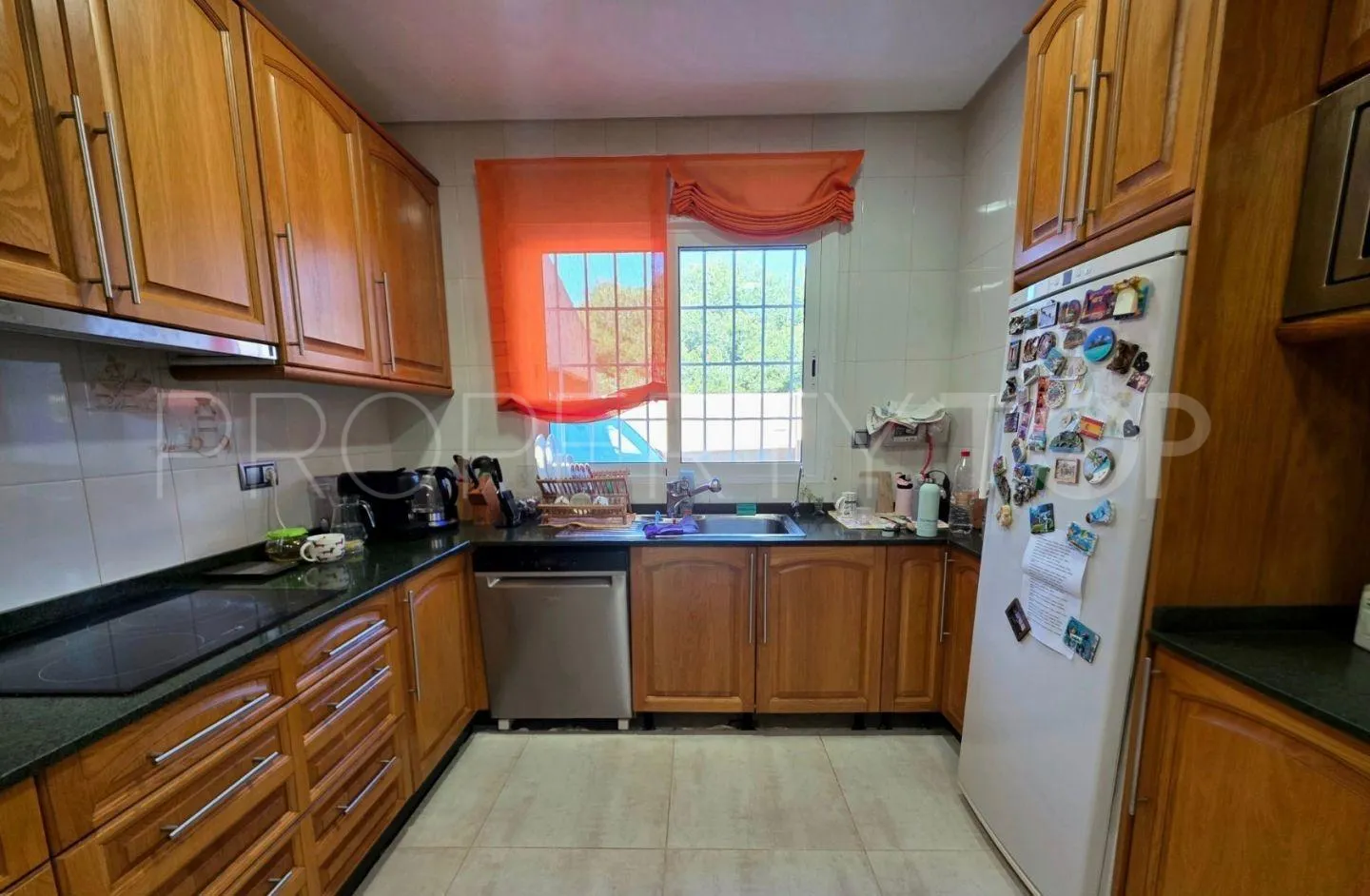 Villamartin, villa con 5 dormitorios a la venta