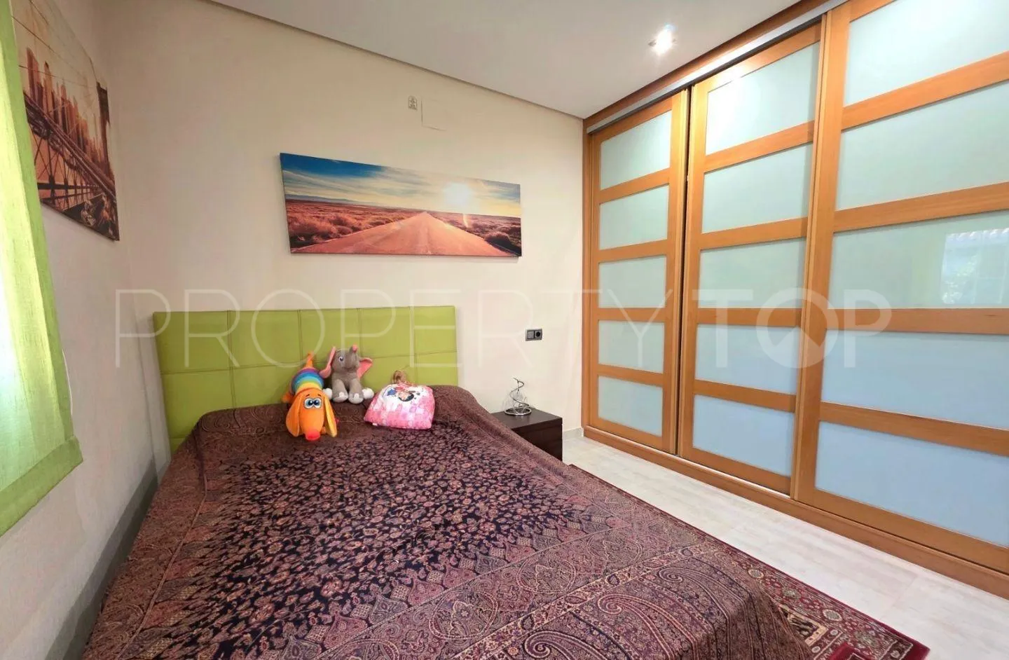 Villamartin, villa con 5 dormitorios a la venta