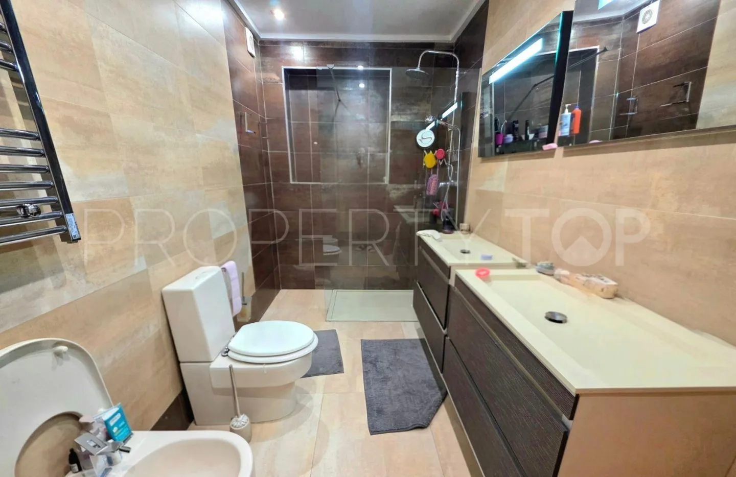 Villamartin, villa con 5 dormitorios a la venta