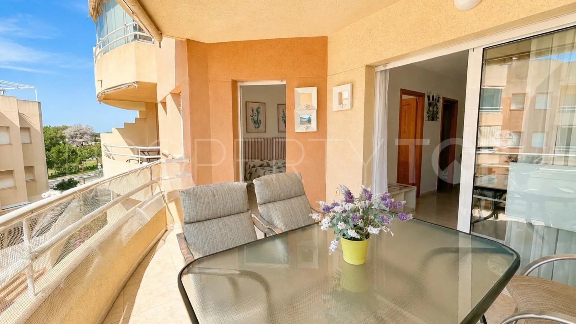 Apartamento en venta con 2 dormitorios en Villamartin