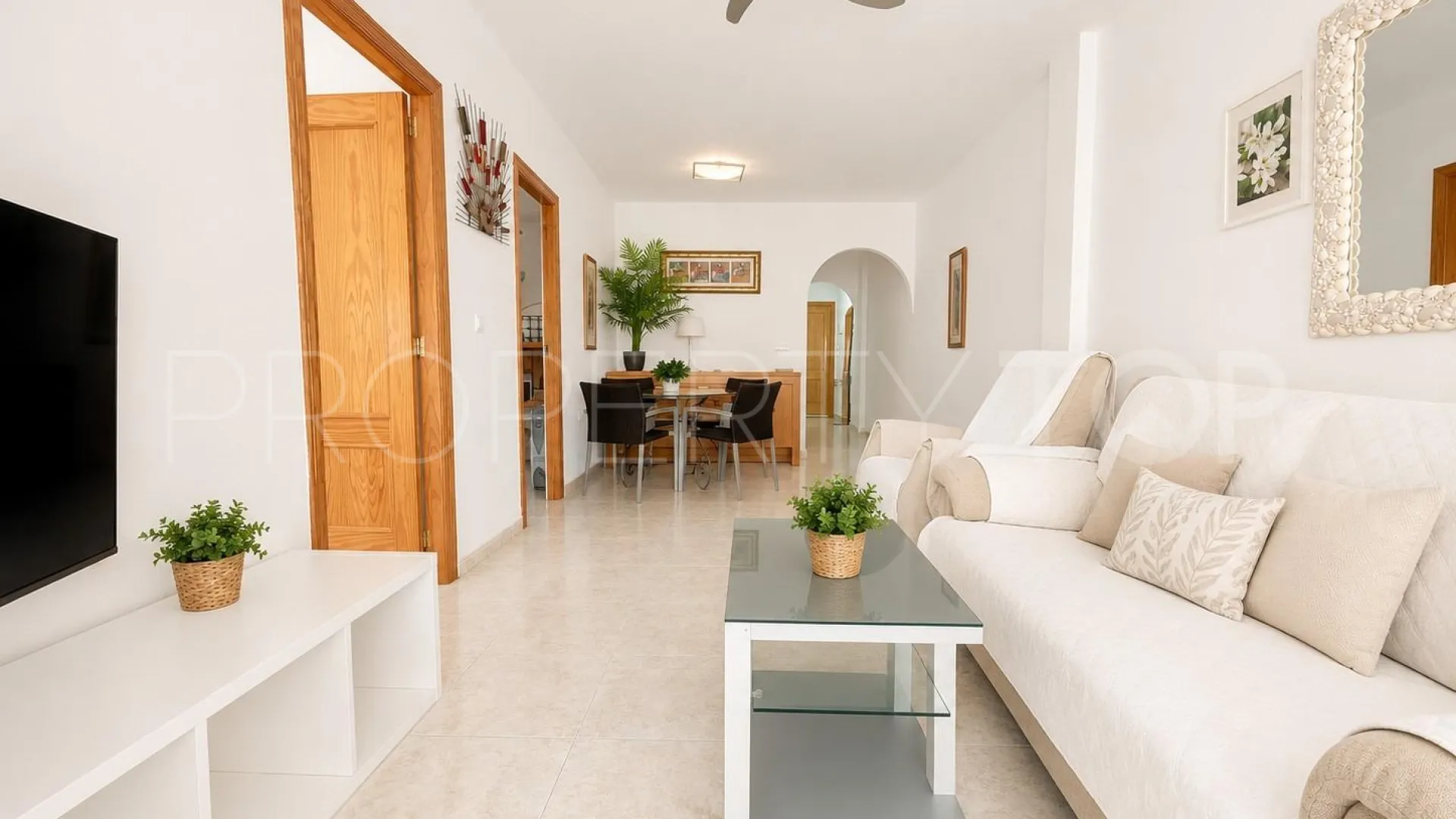 Apartamento en venta con 2 dormitorios en Villamartin