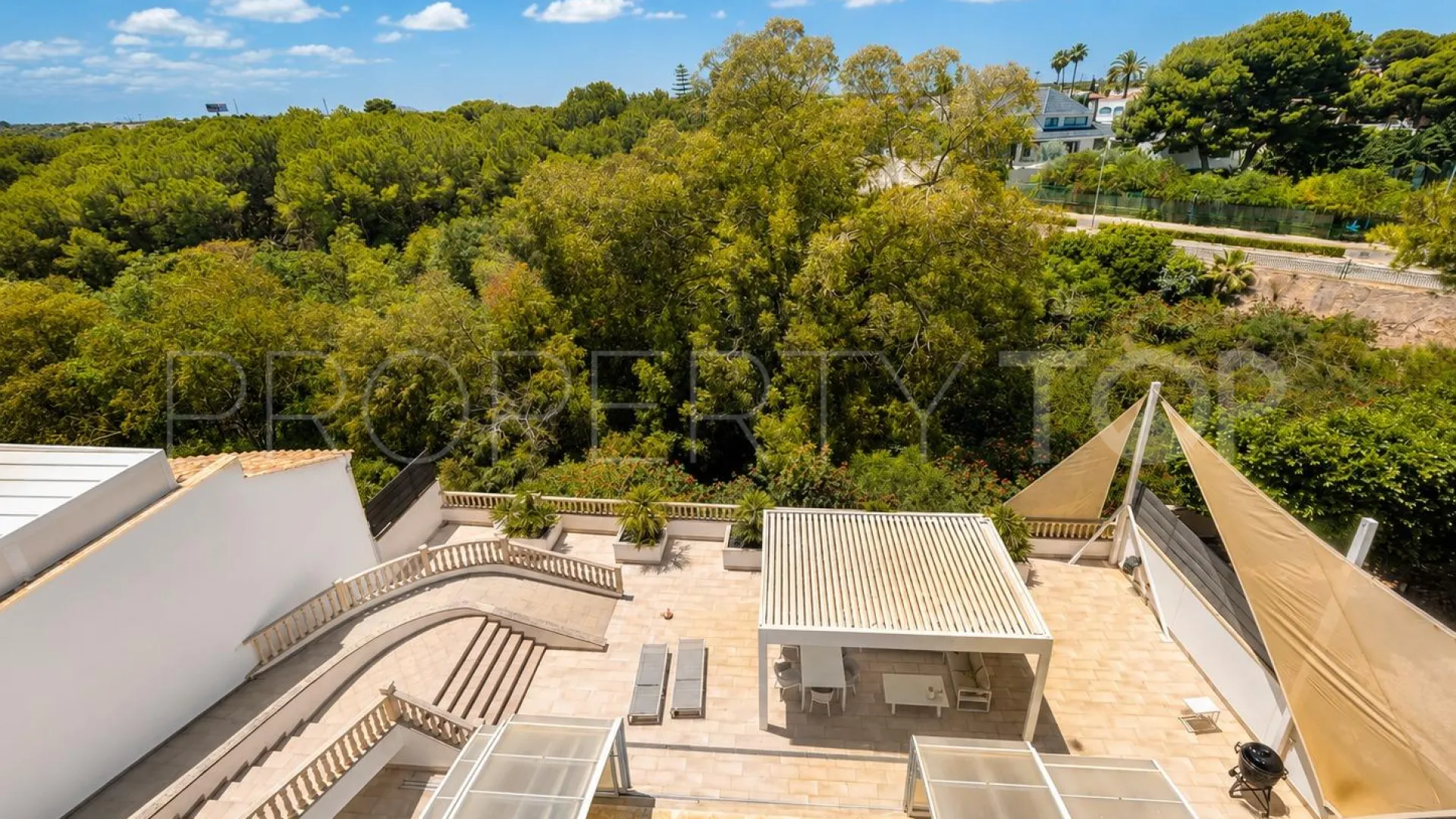 Villa con 4 dormitorios a la venta en Villamartin