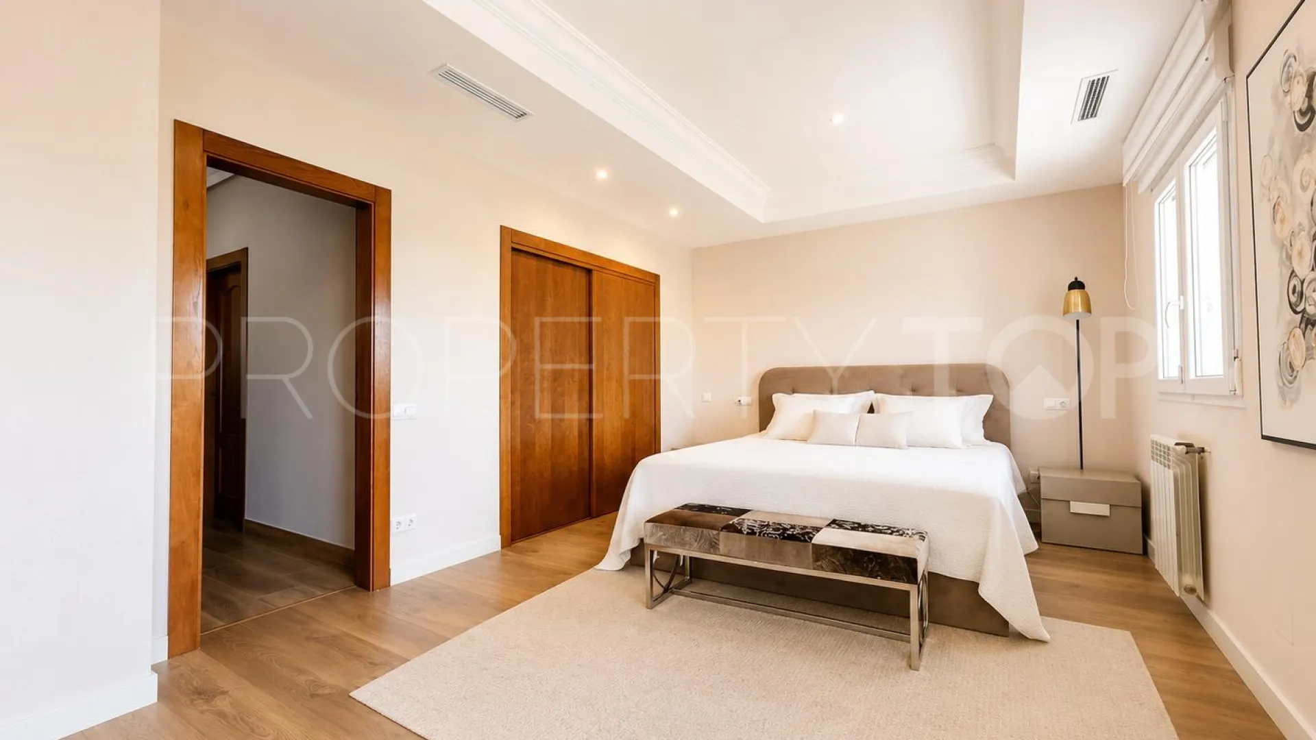 Villa con 4 dormitorios a la venta en Villamartin