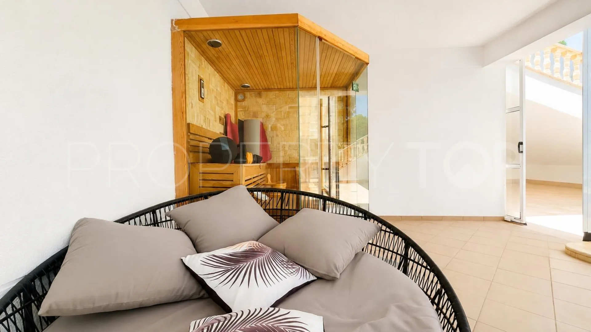 Villa con 4 dormitorios a la venta en Villamartin