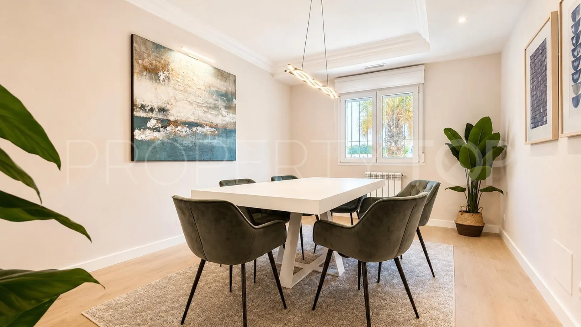 Villa con 4 dormitorios a la venta en Villamartin