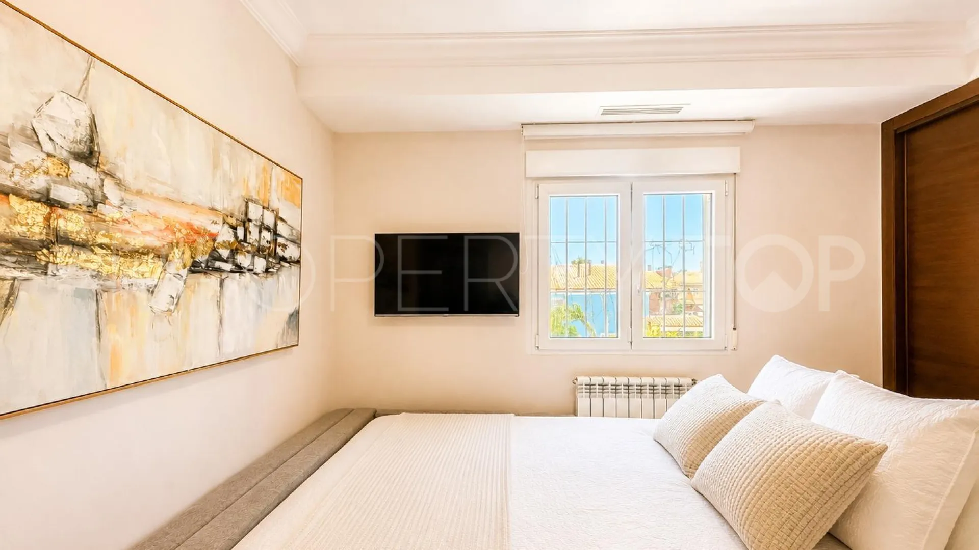 Villa con 4 dormitorios a la venta en Villamartin