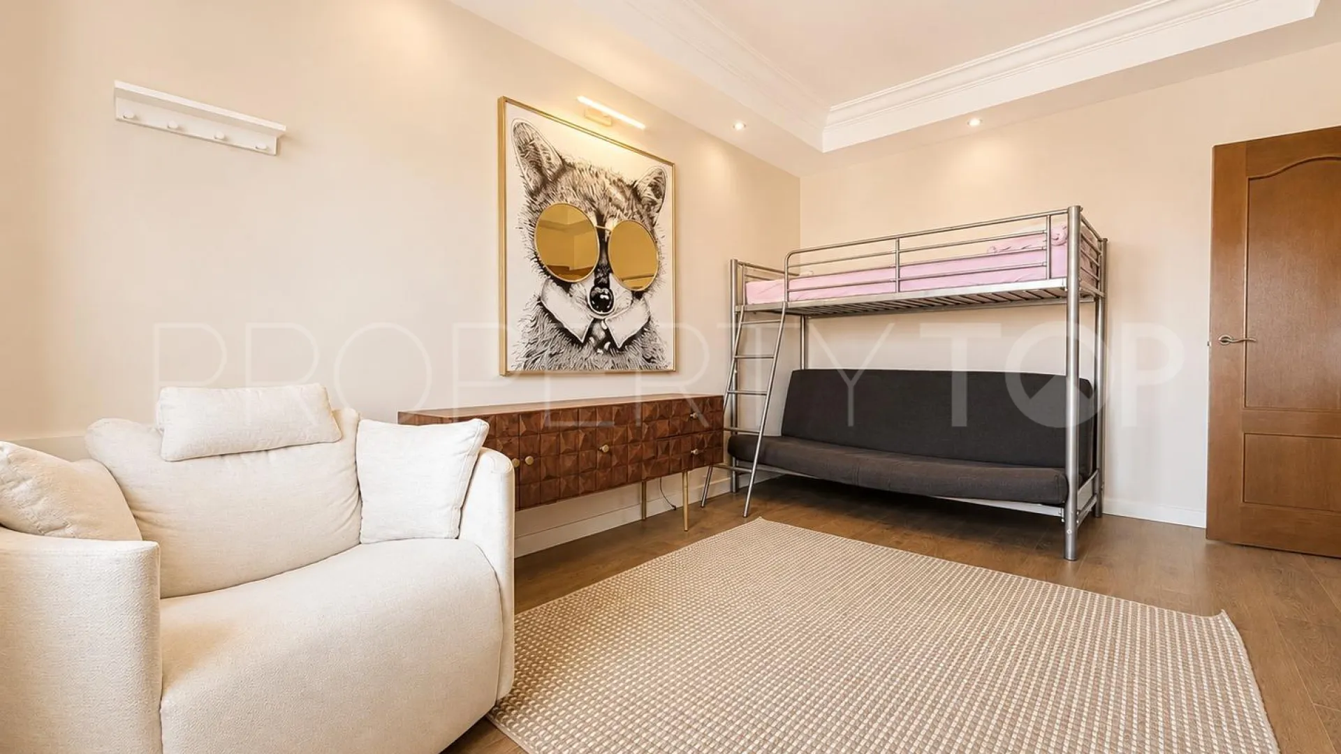 Villa con 4 dormitorios a la venta en Villamartin