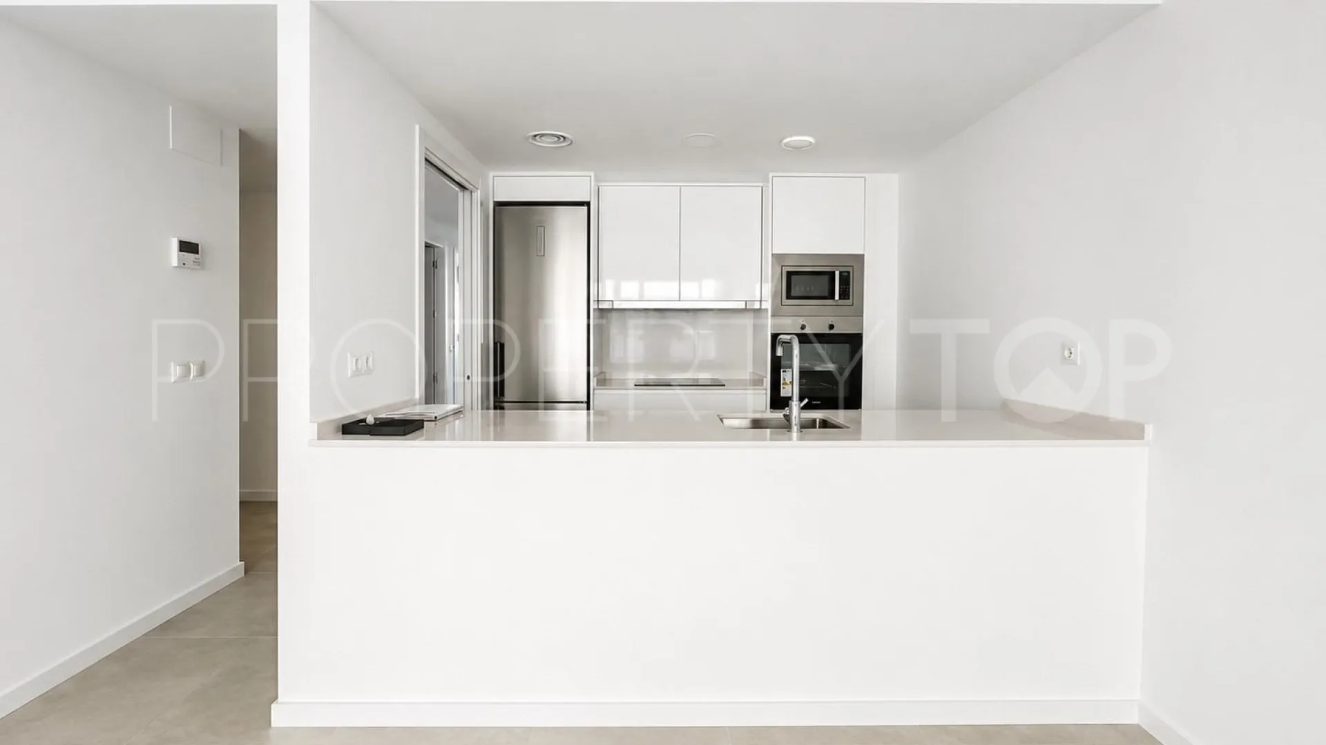Apartamento de 2 dormitorios en venta en Villamartin