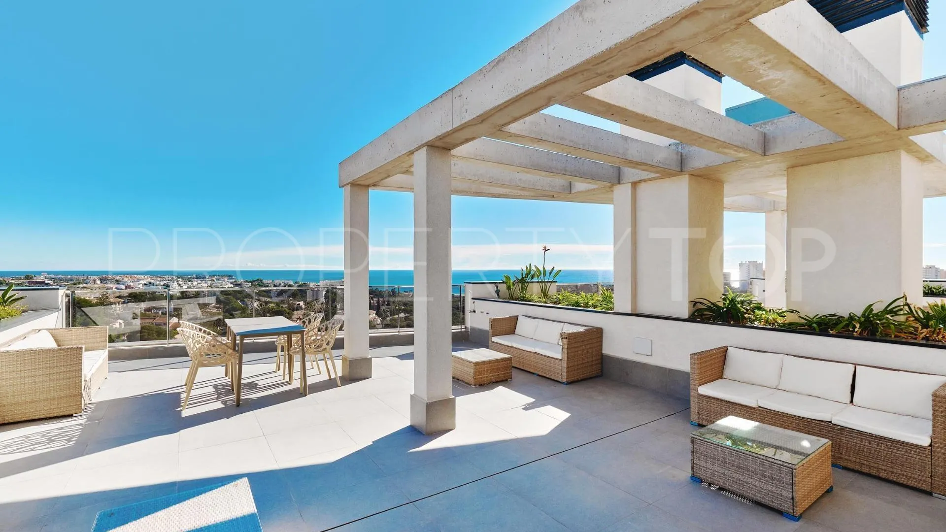 Apartamento de 2 dormitorios en venta en Villamartin