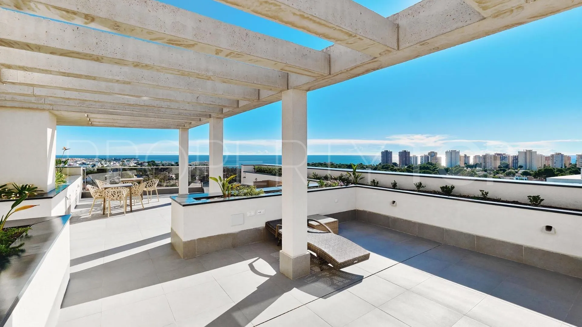 Apartamento de 2 dormitorios en venta en Villamartin
