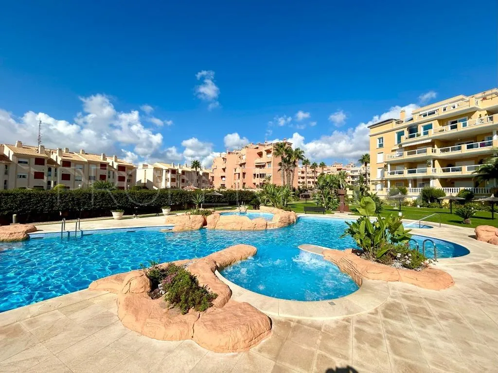Apartamento en venta con 3 dormitorios en Villamartin