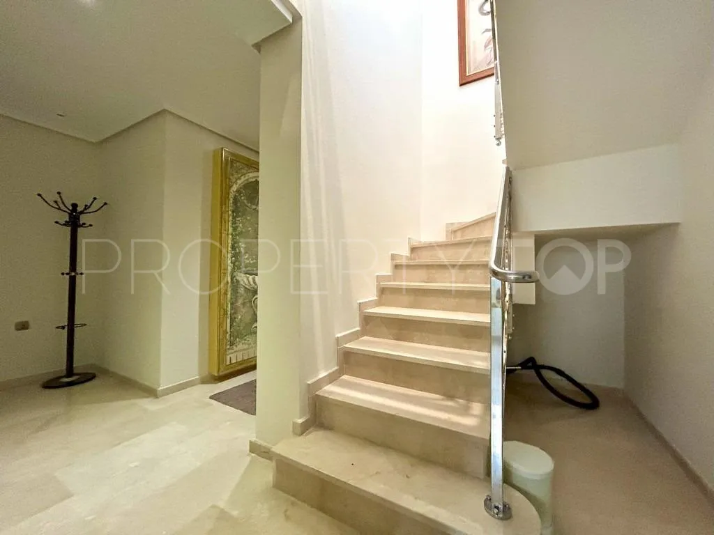 Apartamento en venta con 3 dormitorios en Villamartin