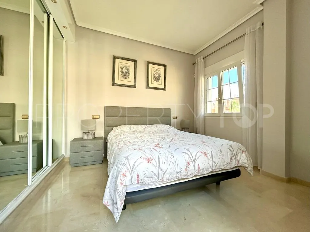 Apartamento en venta con 3 dormitorios en Villamartin