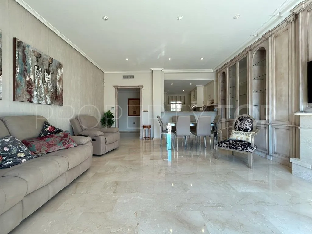 Apartamento en venta con 3 dormitorios en Villamartin