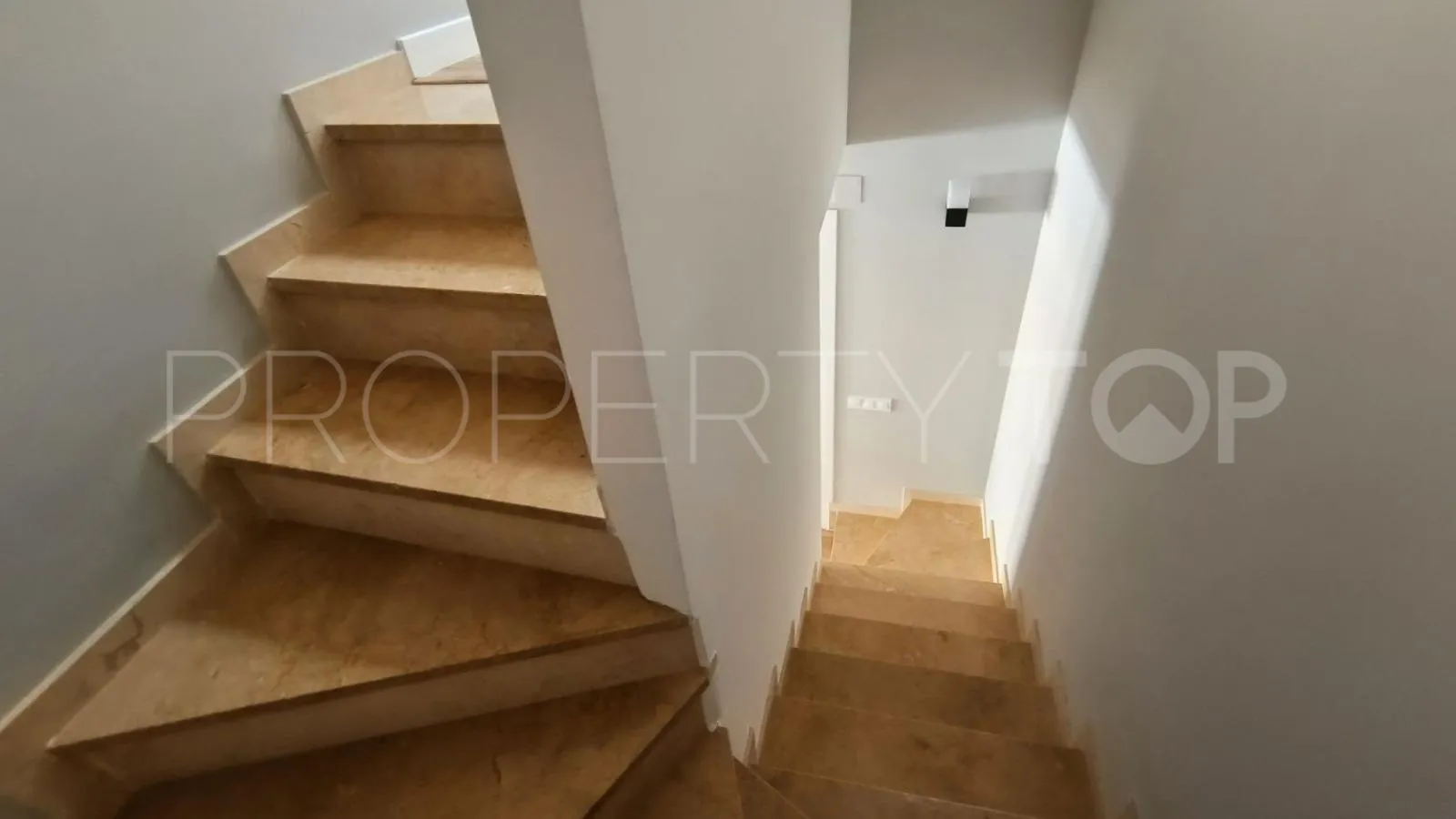 Adosado a la venta de 3 dormitorios en Punta Prima