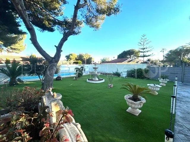 Buy Villamartin 3 bedrooms villa