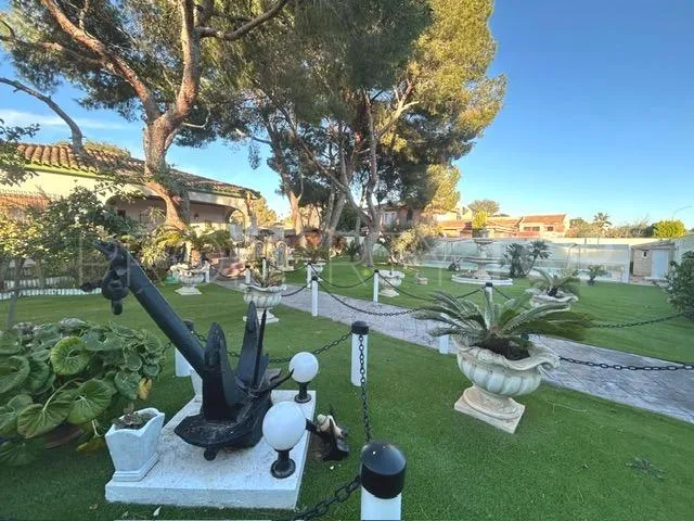 Buy Villamartin 3 bedrooms villa