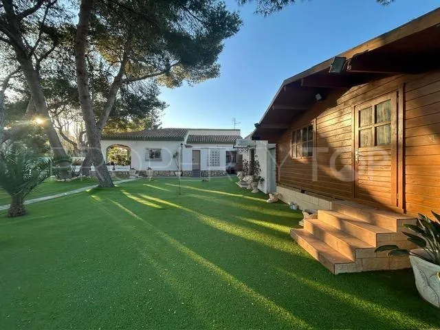 Buy Villamartin 3 bedrooms villa
