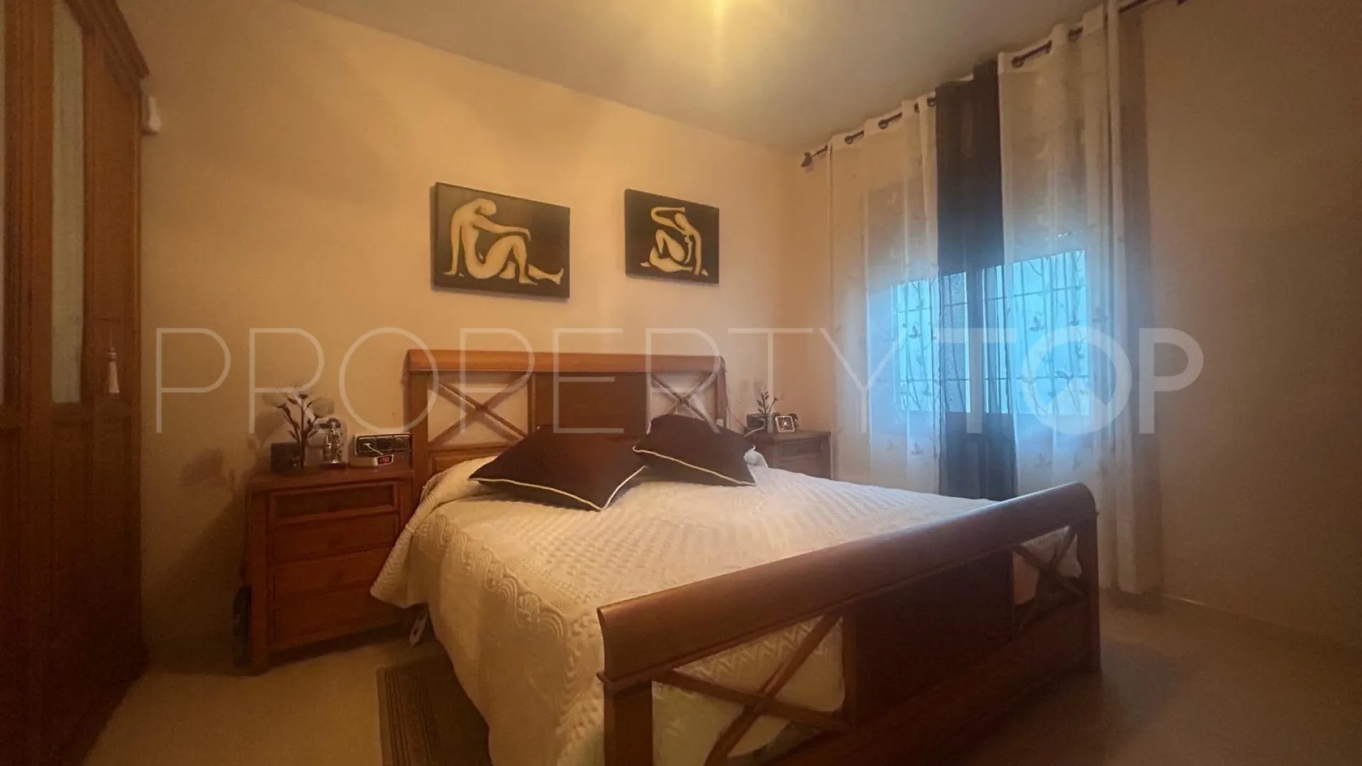 Buy Villamartin 3 bedrooms villa