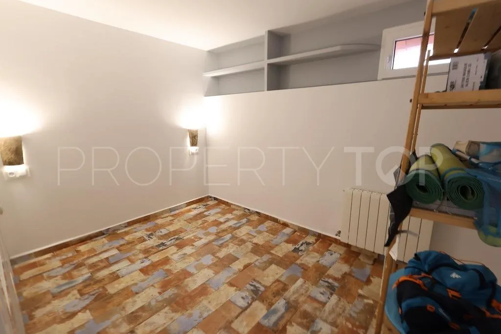 Comprar villa en Rioja de 4 dormitorios