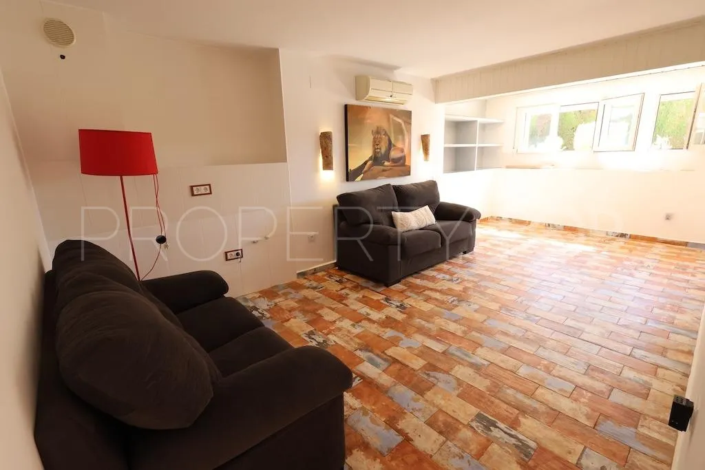 Comprar villa en Rioja de 4 dormitorios