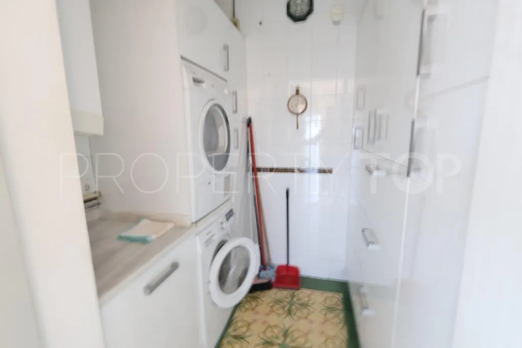 Comprar villa en Rioja de 4 dormitorios