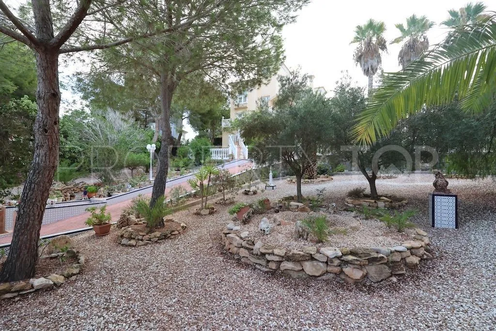 Villa con 5 dormitorios a la venta en Rioja