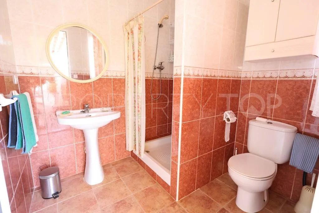 Villa con 5 dormitorios a la venta en Rioja