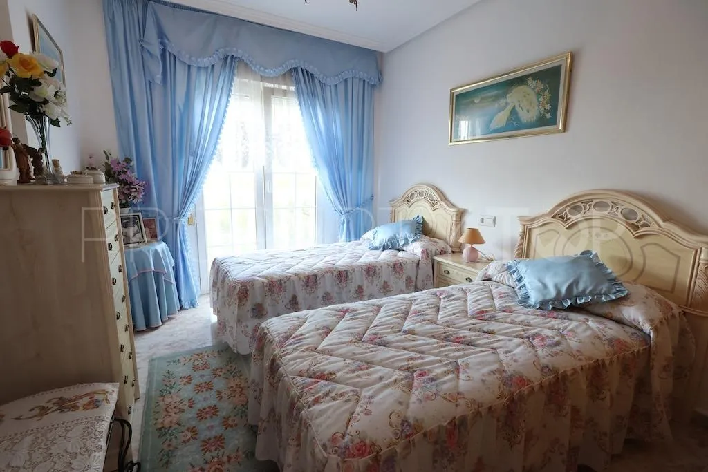 Villa con 5 dormitorios a la venta en Rioja