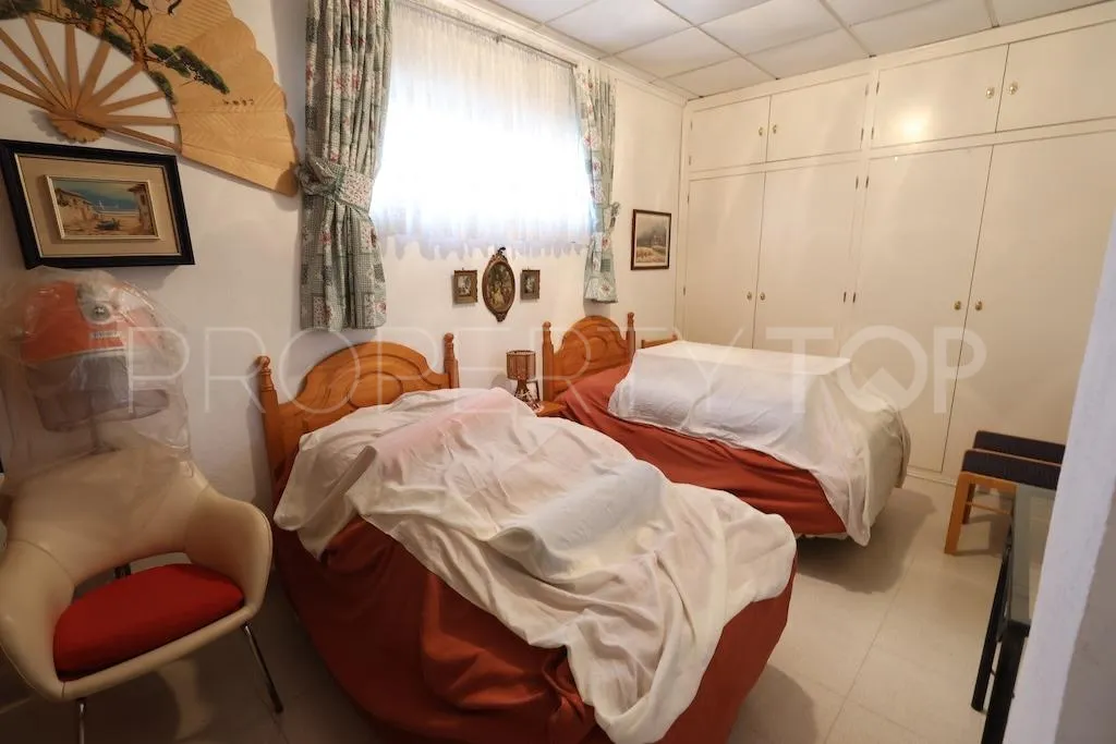 Villa con 5 dormitorios a la venta en Rioja