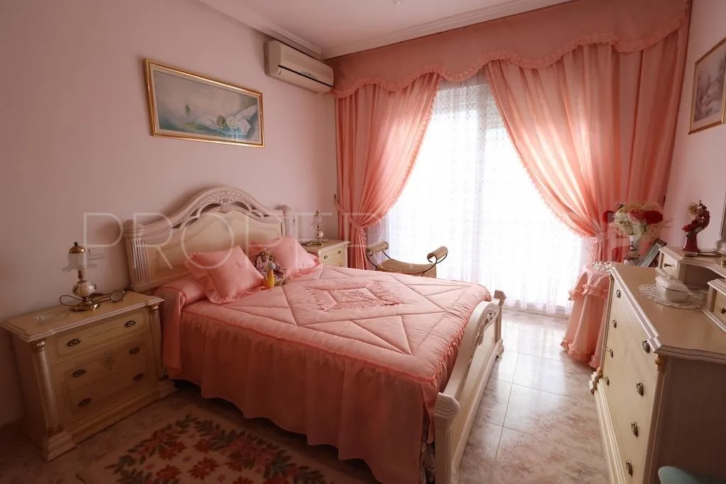 Villa con 5 dormitorios a la venta en Rioja