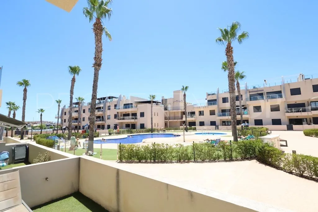 Apartamento en venta de 2 dormitorios en Torre de la Horadada