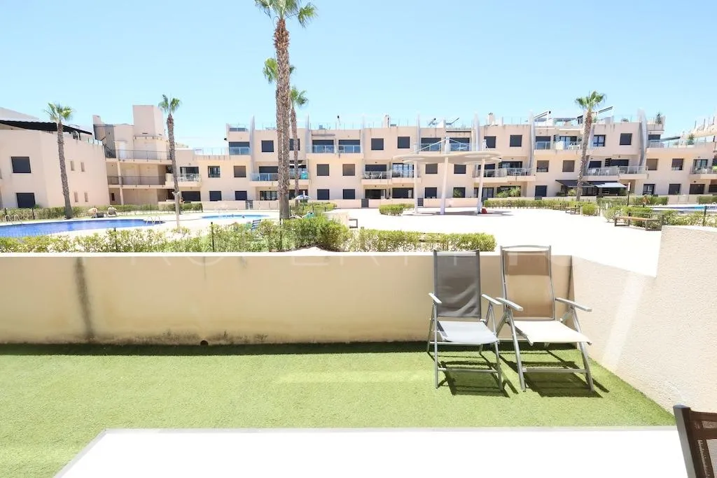 Apartamento en venta de 2 dormitorios en Torre de la Horadada